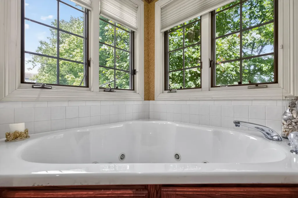 221 N Homestead Lane Lancaster KY 40444