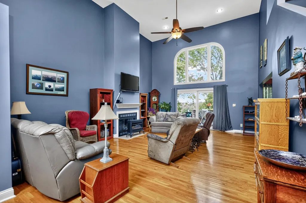 221 N Homestead Lane Lancaster KY 40444