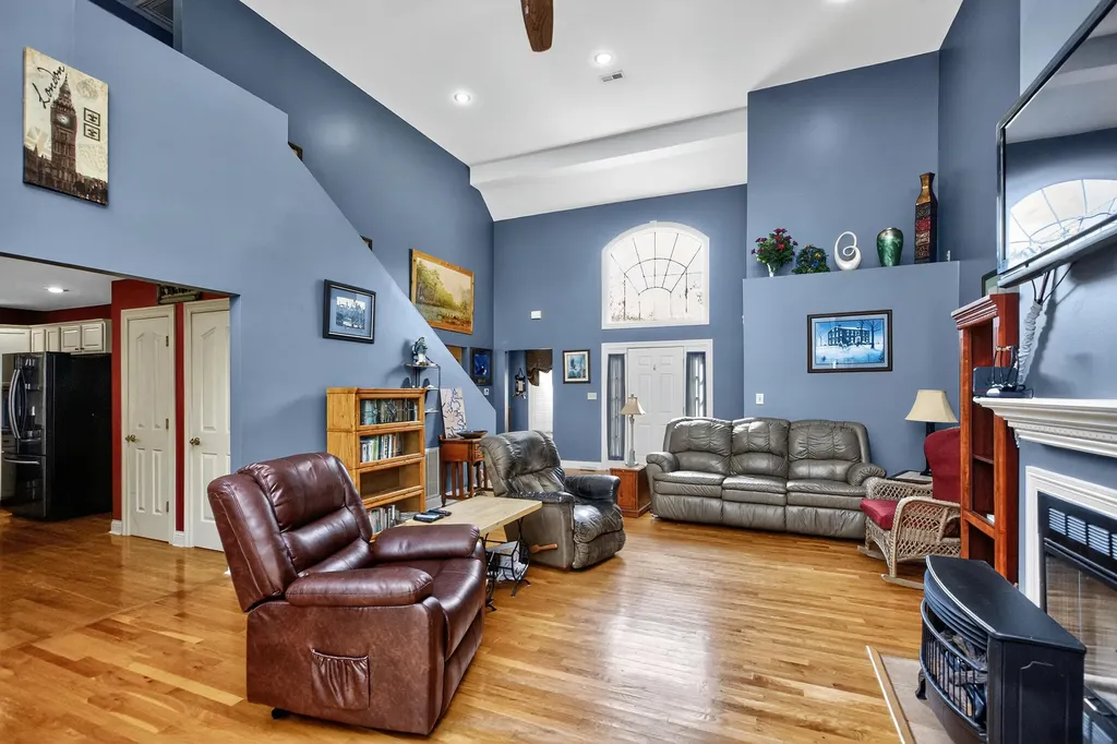 221 N Homestead Lane Lancaster KY 40444