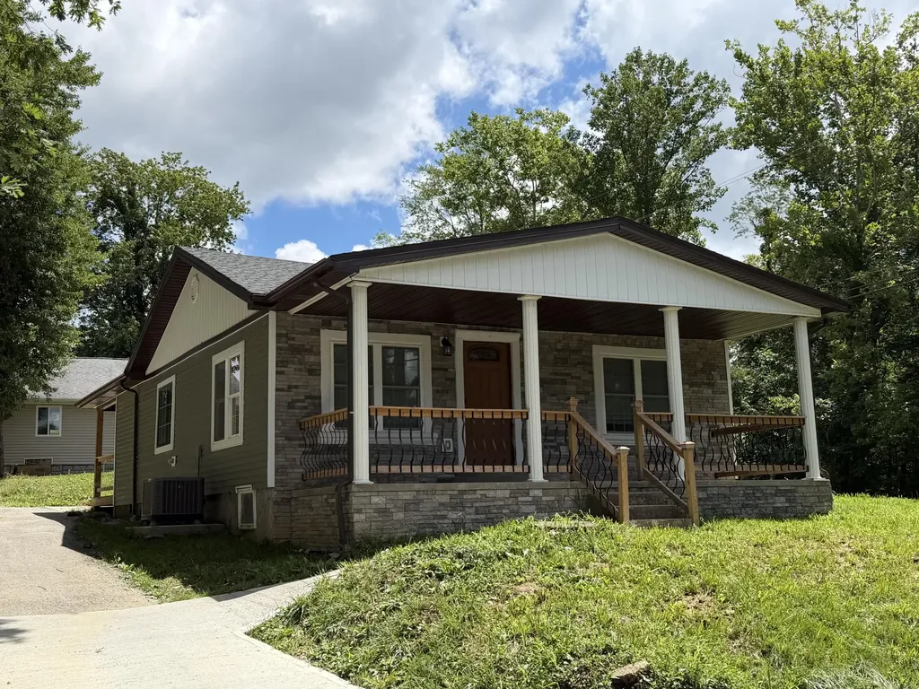 1086 Moore Hill Avenue Corbin KY 40701