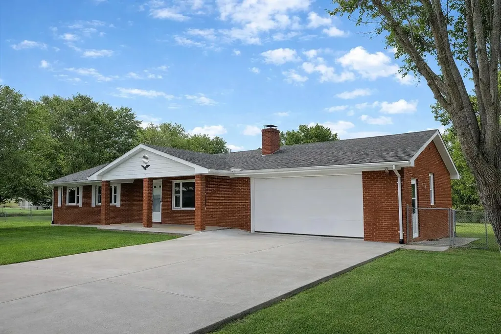 209 Hilltop Drive Nancy KY 42544