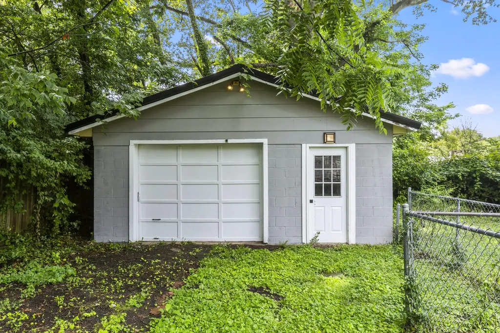 79 Central Avenue Berea KY 40403