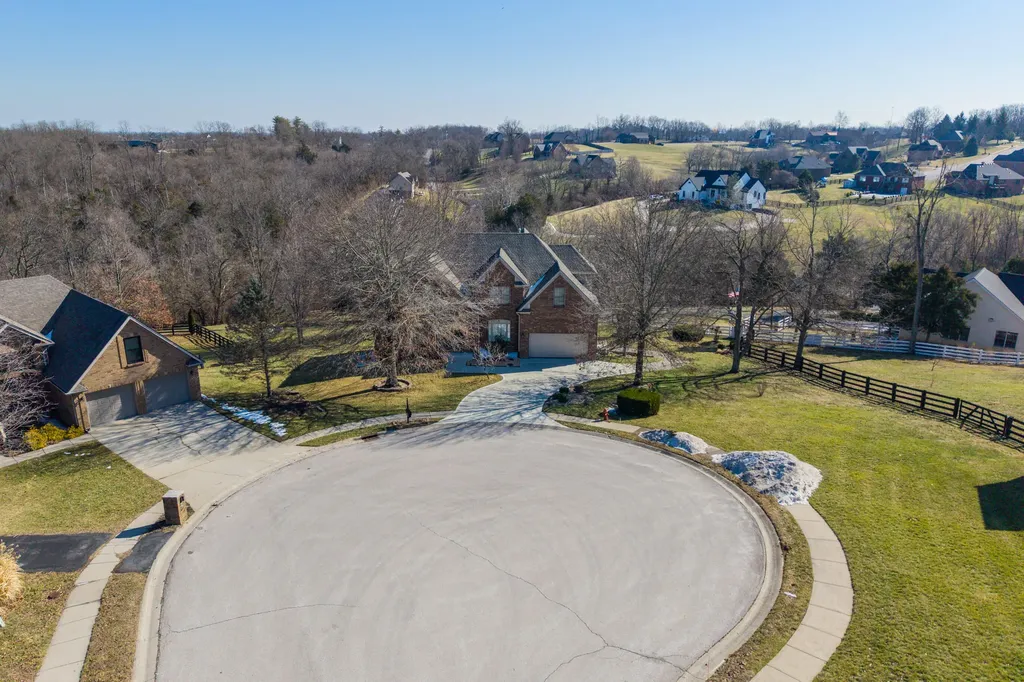 428 Shady Brook Drive Richmond KY 40475
