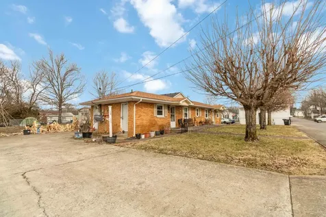 19 S Lucas Street Junction City KY 40440