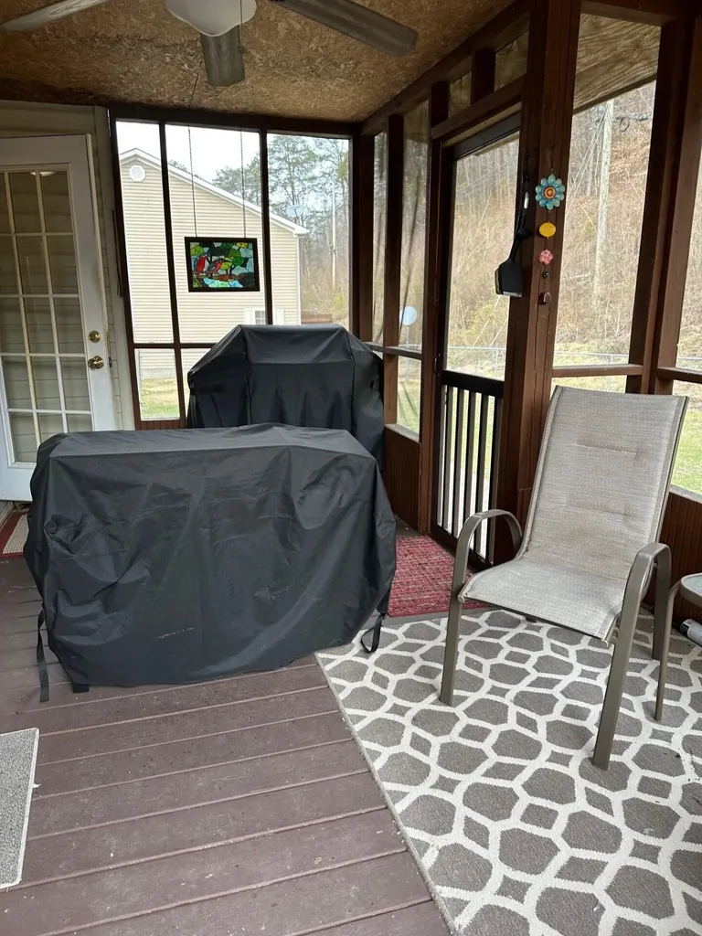 490 Ponderosa Drive Paintsville KY 41240
