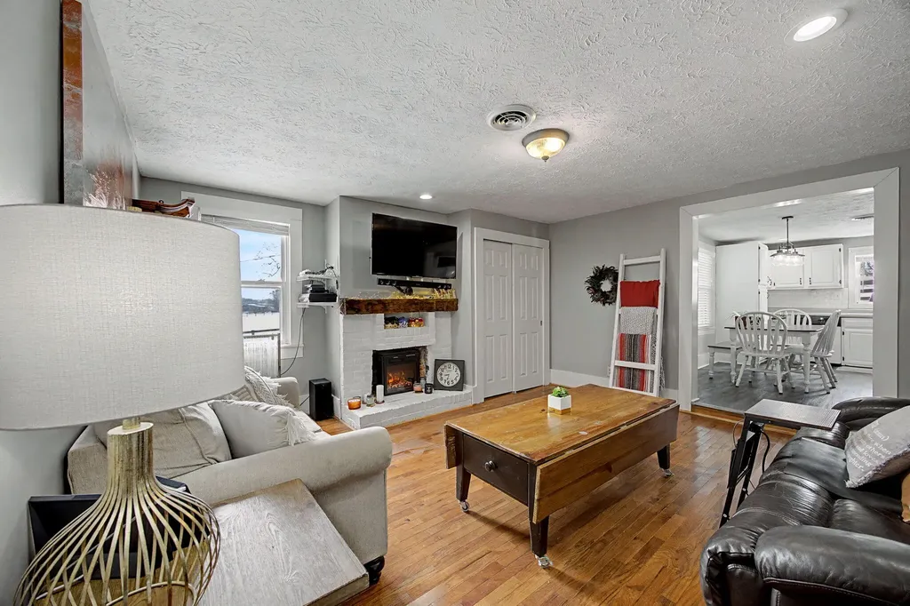 12641 Troy Pike Versailles KY 40383