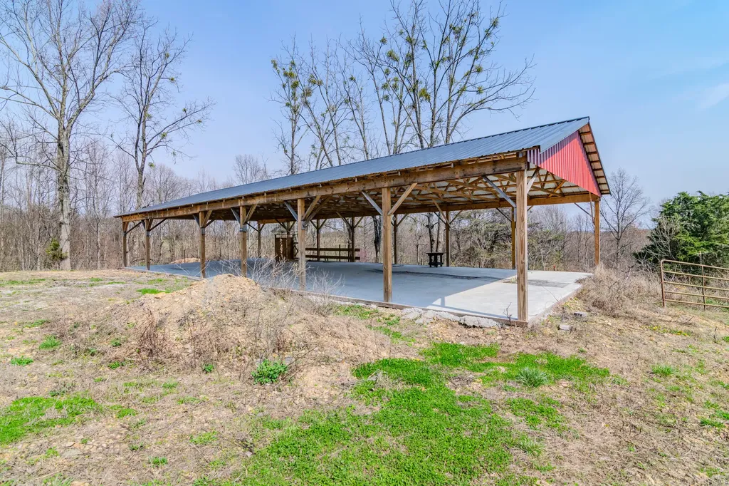 4929 State Highway 837 Bethelridge KY 42516