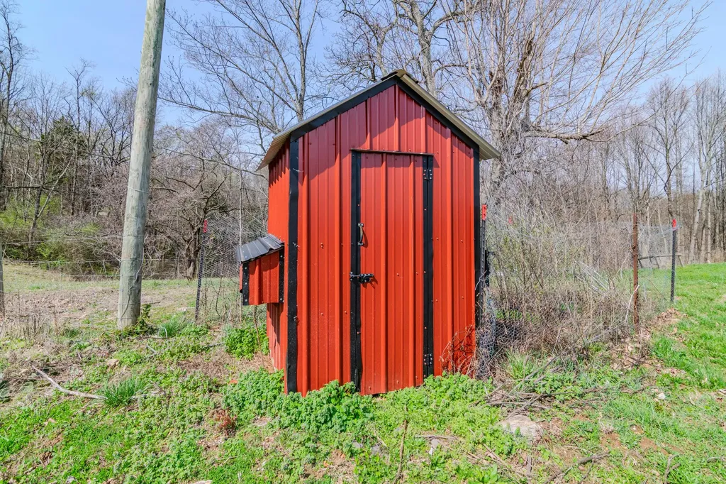 4929 State Highway 837 Bethelridge KY 42516