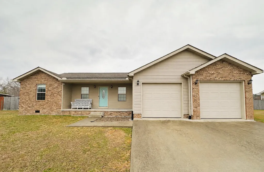 2209 Rooks Branch Road Keavy KY 40737