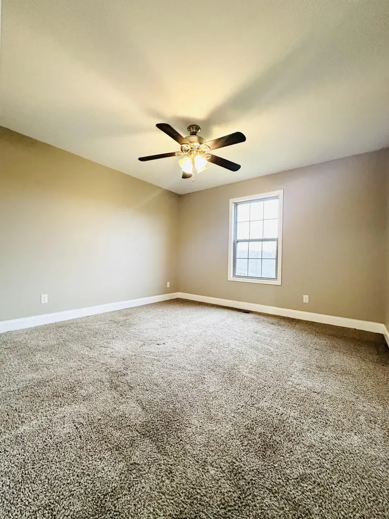 2209 Rooks Branch Road Keavy KY 40737