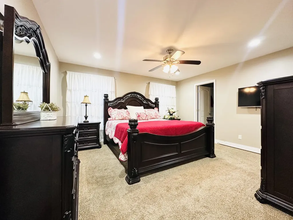 2209 Rooks Branch Road Keavy KY 40737