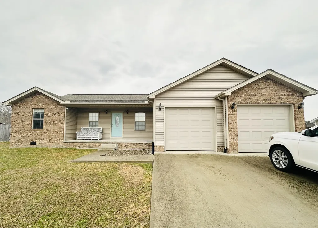 2209 Rooks Branch Road Keavy KY 40737