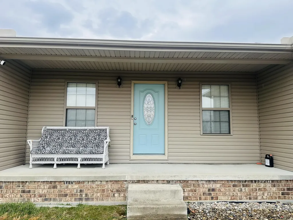 2209 Rooks Branch Road Keavy KY 40737