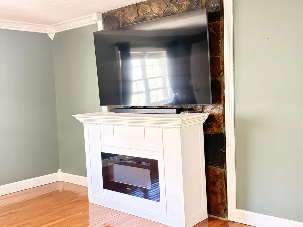 8209 Ky-11 Green Road KY 40946