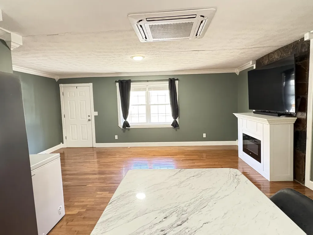 8209 Ky-11 Green Road KY 40946