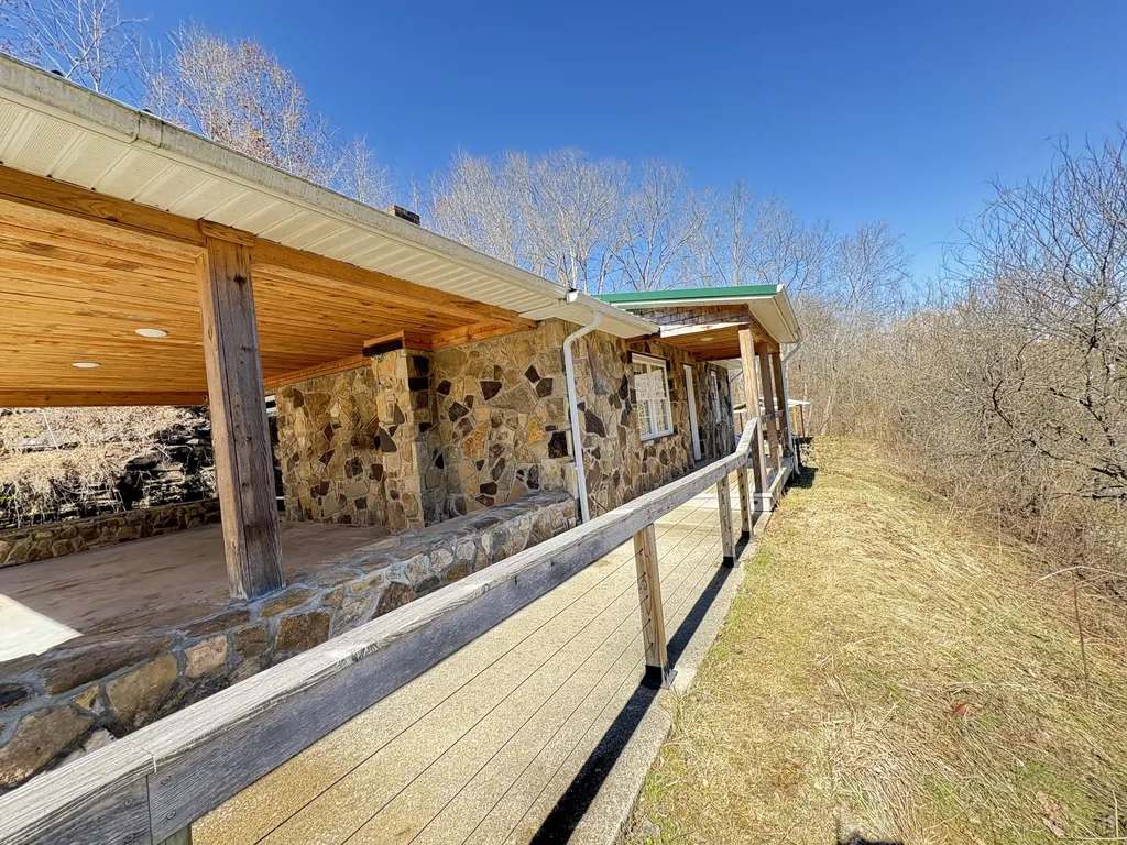 8209 Ky-11 Green Road KY 40946