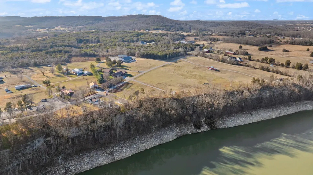1 Colyer Road Bronston KY 42518