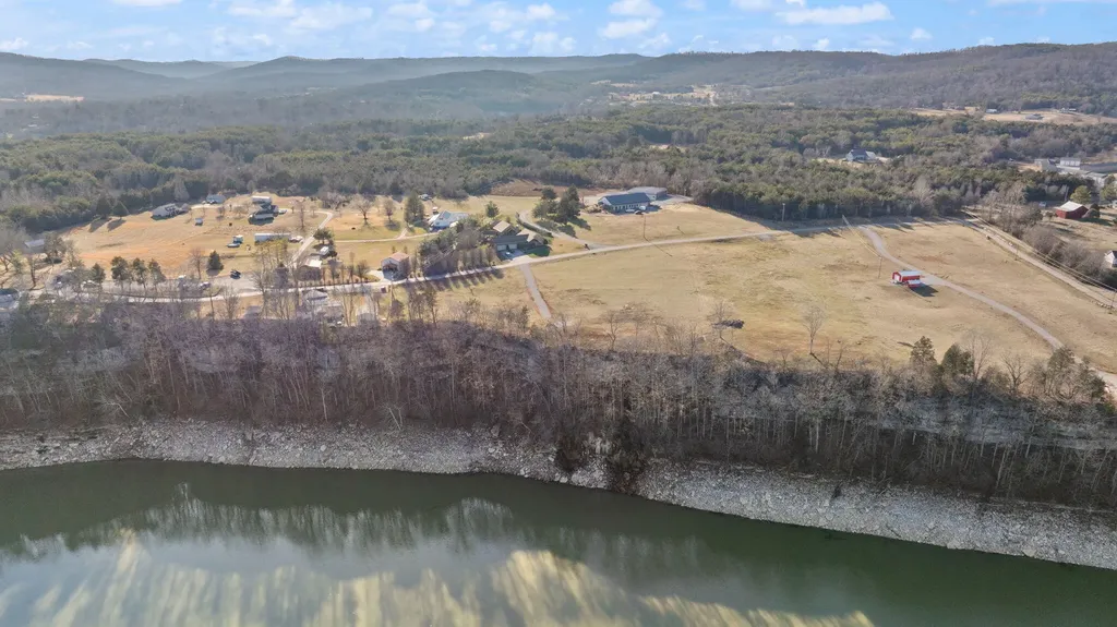 1 Colyer Road Bronston KY 42518