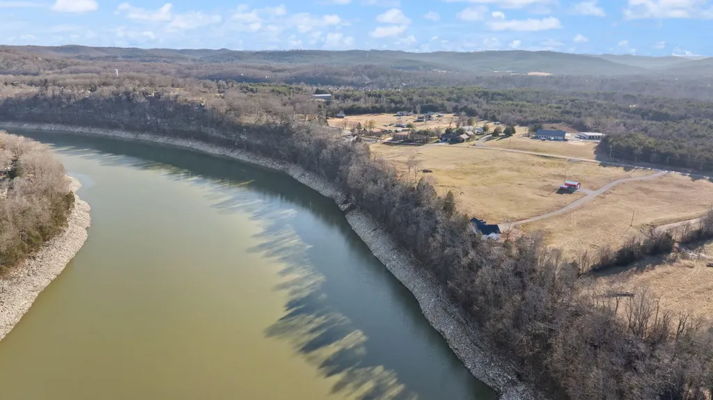 1 Colyer Road Bronston KY 42518