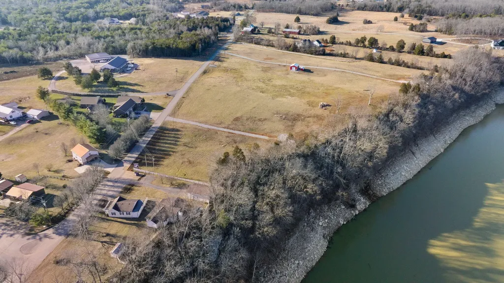 1 Colyer Road Bronston KY 42518