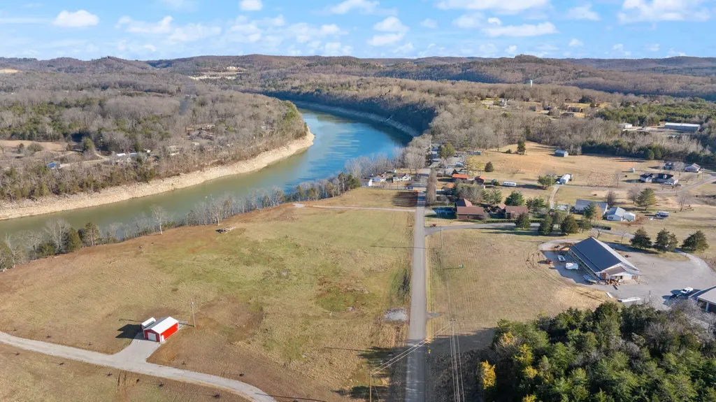 1 Colyer Road Bronston KY 42518