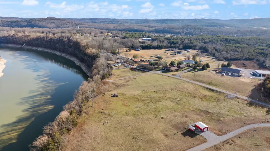1 Colyer Road Bronston KY 42518