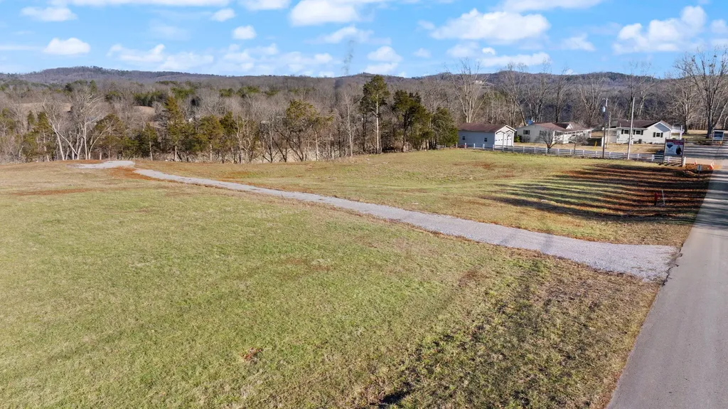 1 Colyer Road Bronston KY 42518