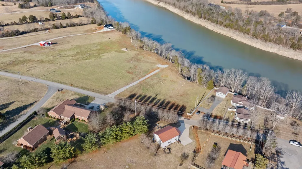 1 Colyer Road Bronston KY 42518