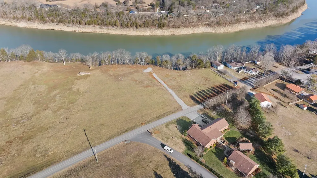 1 Colyer Road Bronston KY 42518