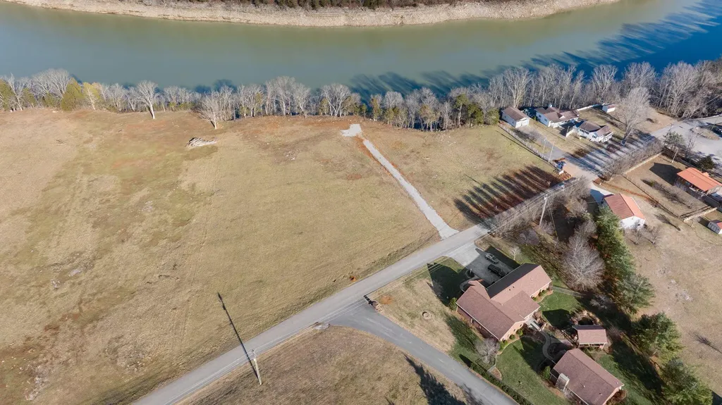 1 Colyer Road Bronston KY 42518
