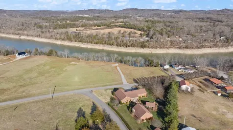 1 Colyer Road Bronston KY 42518