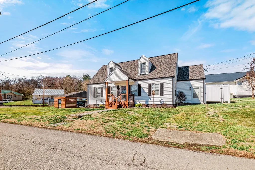 542 S 2nd Street Williamsburg KY 40769