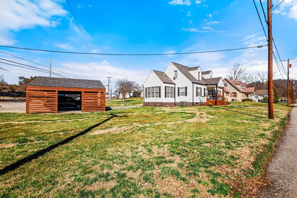 542 S 2nd Street Williamsburg KY 40769