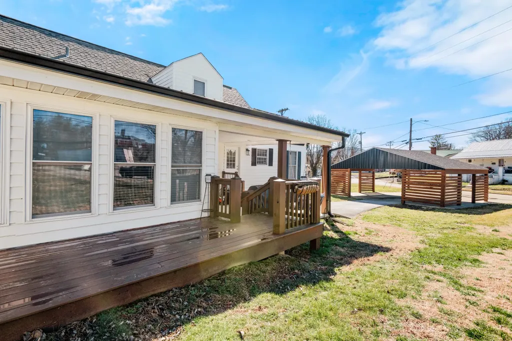 542 S 2nd Street Williamsburg KY 40769