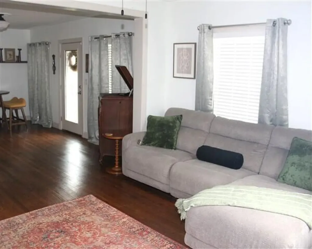 542 S 2nd Street Williamsburg KY 40769