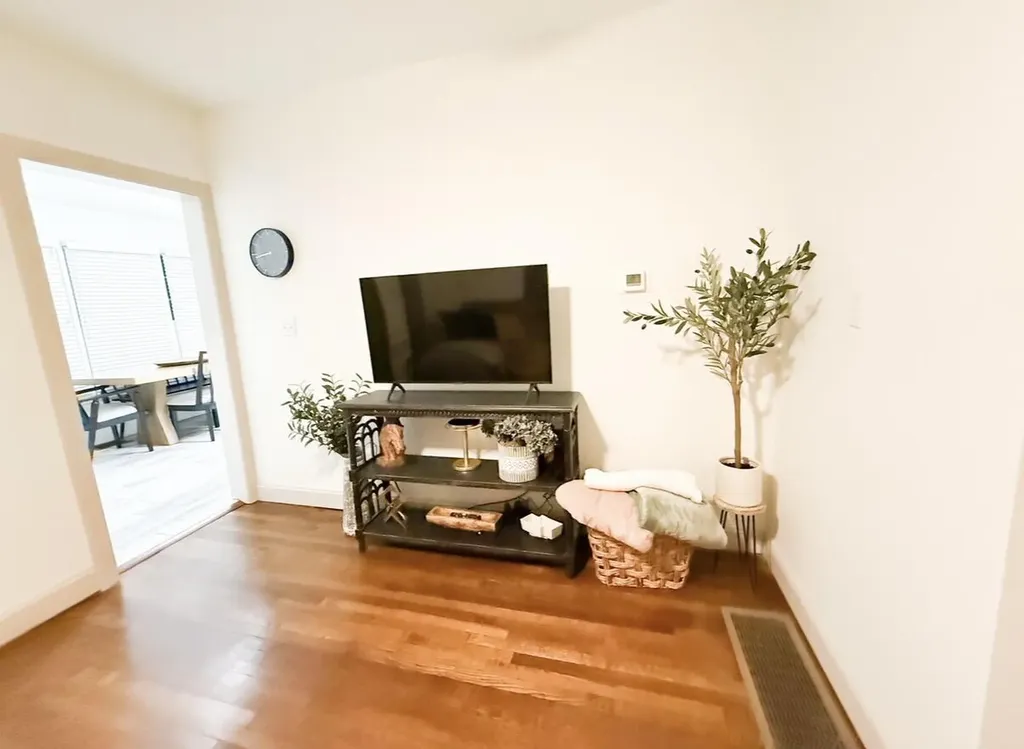 542 S 2nd Street Williamsburg KY 40769