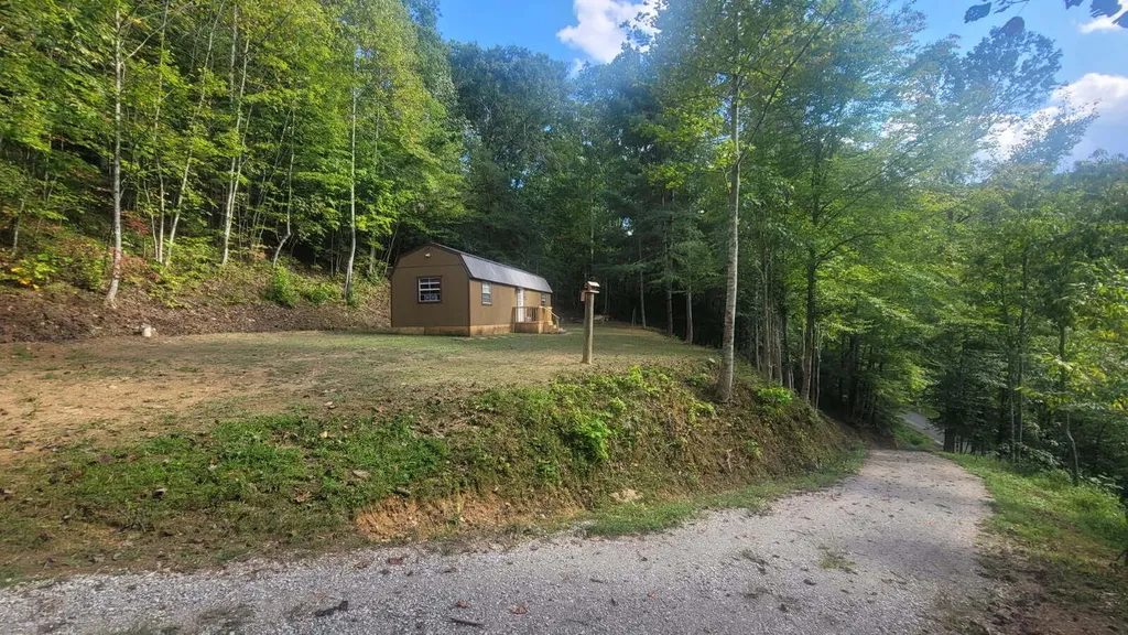 799 Coal Hollow Road Manchester KY 40962