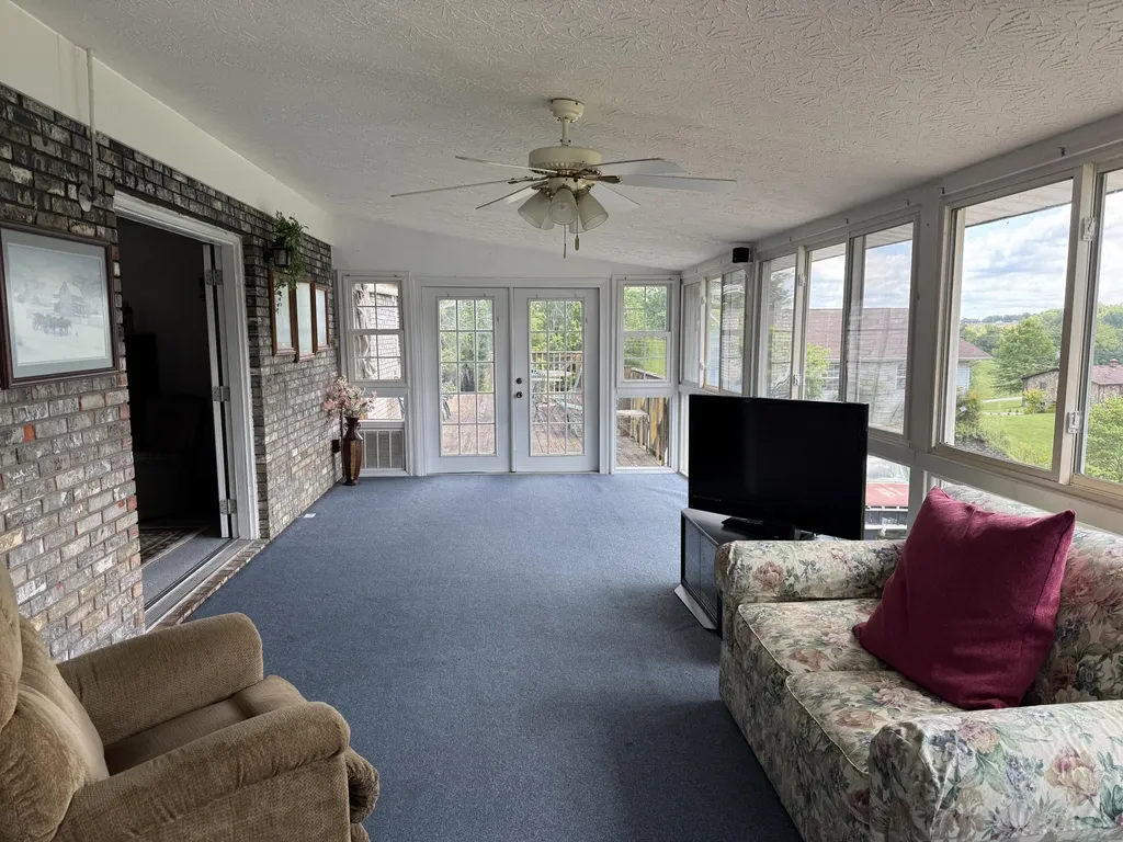 3604 Debra Drive Somerset KY 42503