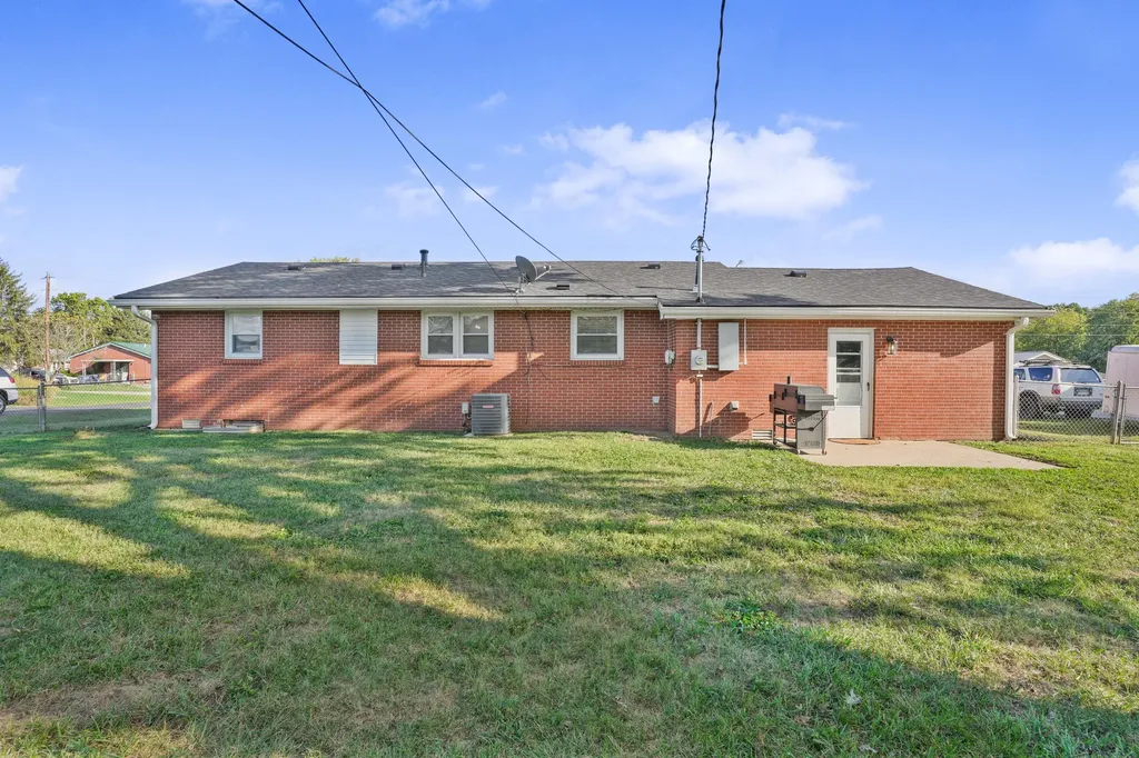 104 Morningside Drive Lawrenceburg KY 40342
