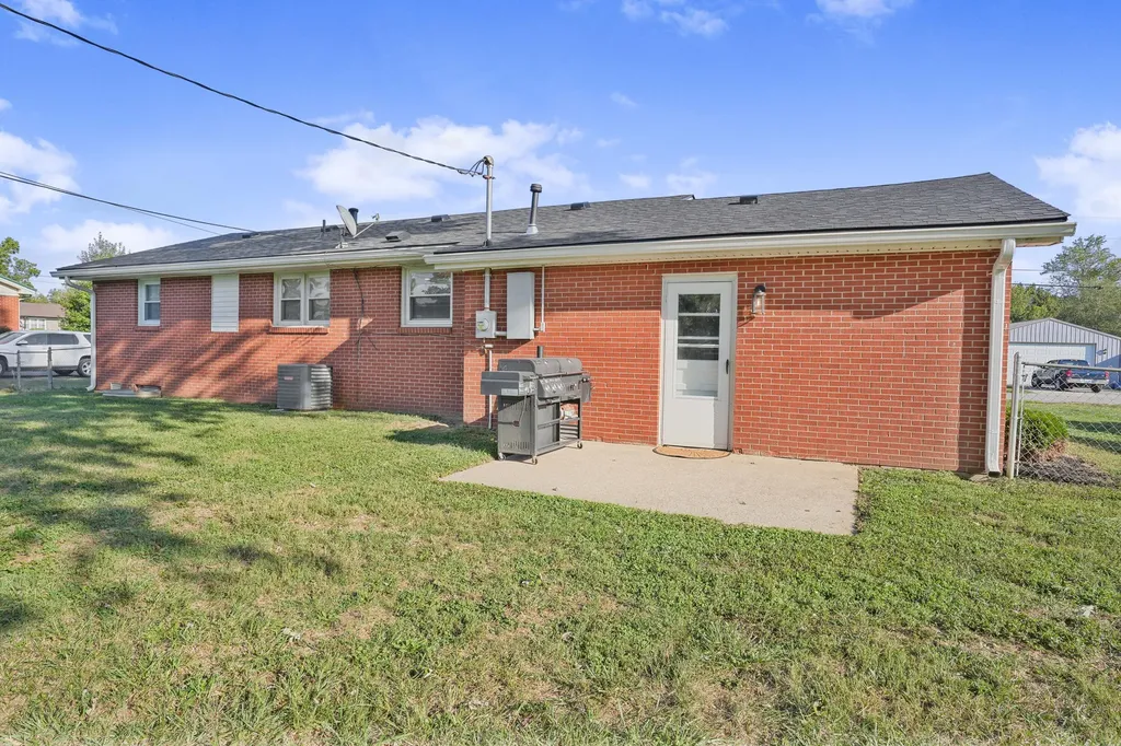 104 Morningside Drive Lawrenceburg KY 40342