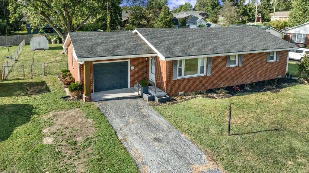 104 Morningside Drive Lawrenceburg KY 40342
