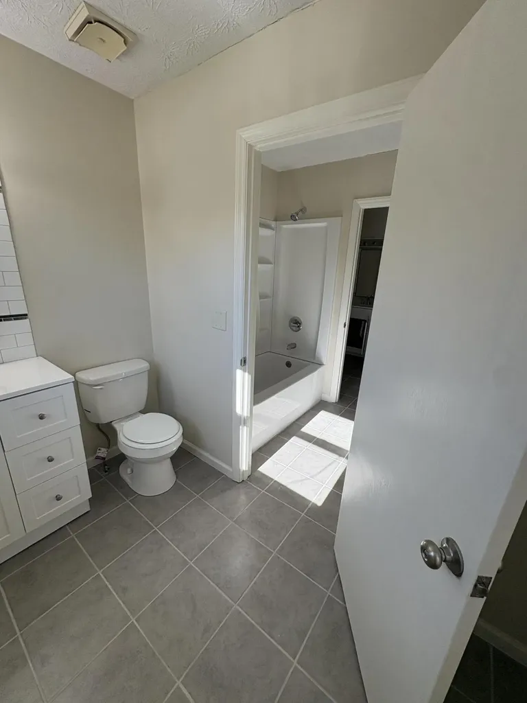 1704 Masters Lane Lexington KY 40515