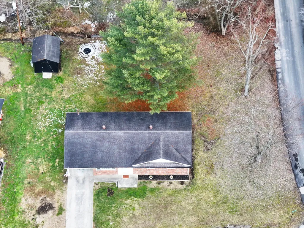 201 Scott Court Irvine KY 40336
