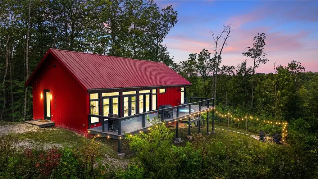 772 Chestnut Log Branch Road Campton KY 41301