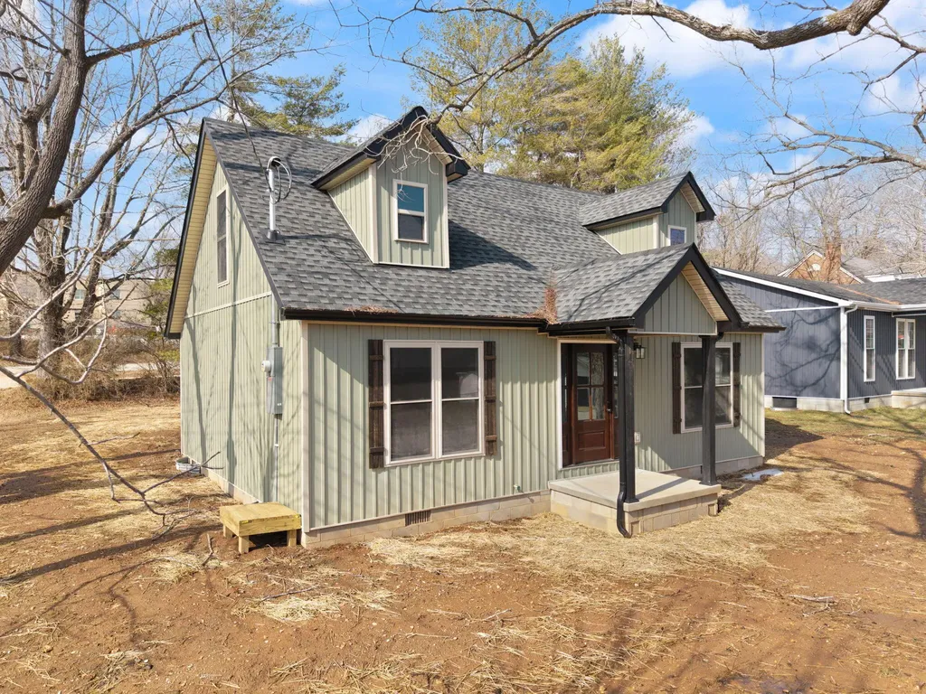 220 Newcomb Avenue Mt Vernon KY 40456