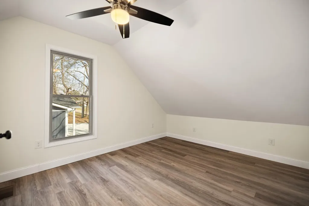 220 Newcomb Avenue Mt Vernon KY 40456