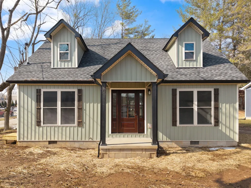 220 Newcomb Avenue Mt Vernon KY 40456