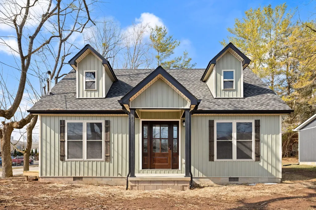 220 Newcomb Avenue Mt Vernon KY 40456