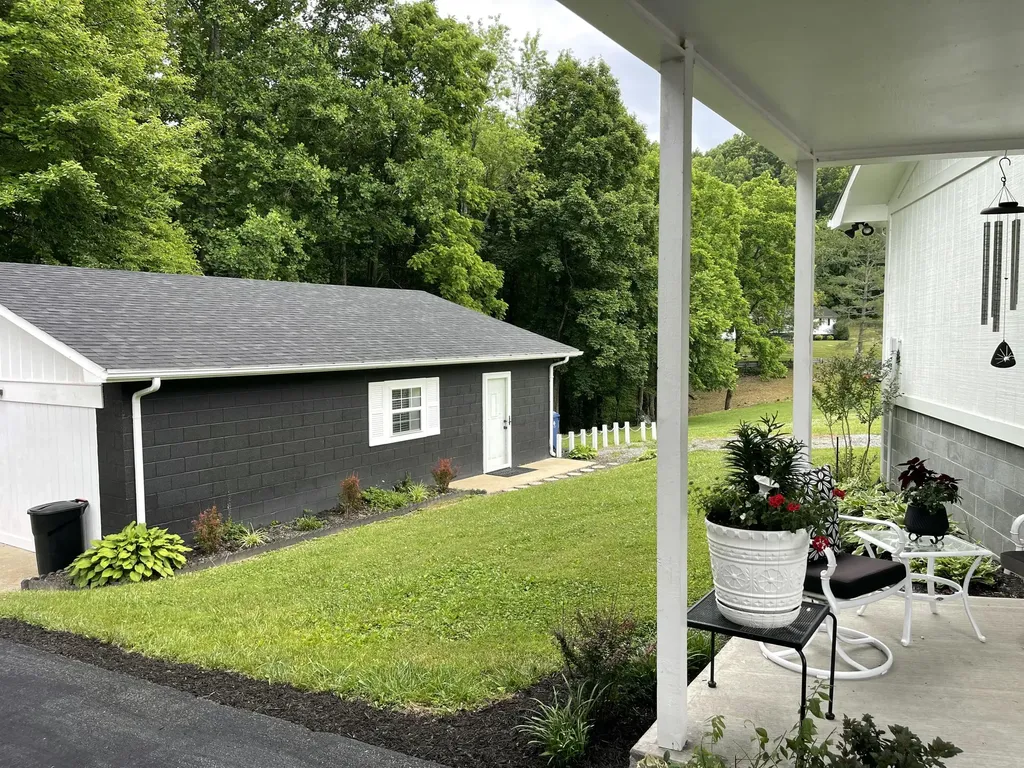 184 Osborne Road Pineville KY 40977