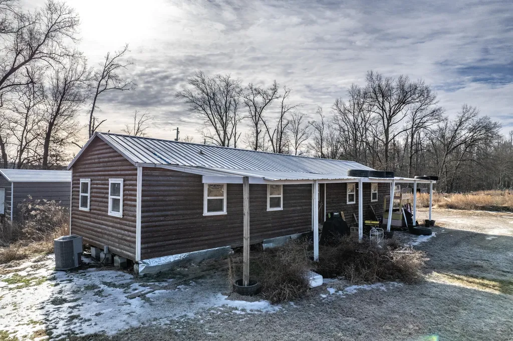 6835 Levee Road Jeffersonville KY 40337